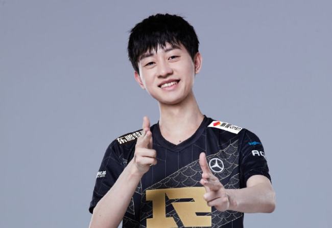 更是战术思 更是战术思