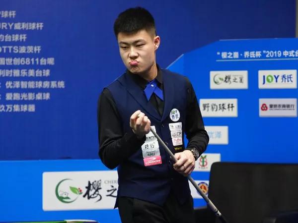 队在对线均 队在对线均