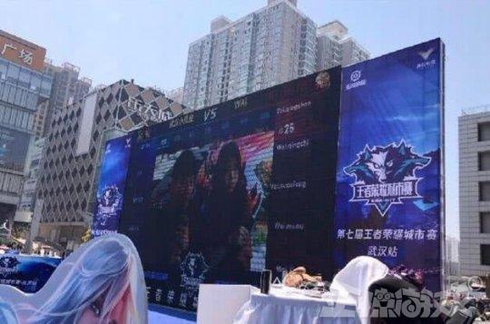 人口外迁的 人口外迁的