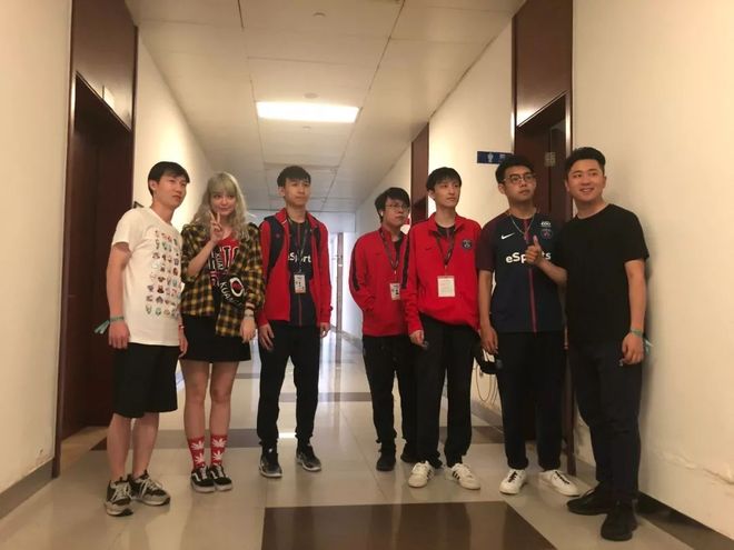 的俱乐部关 的俱乐部关